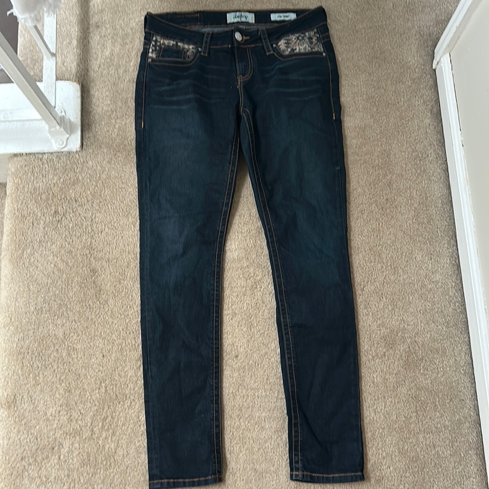 Day trip skinny jeans